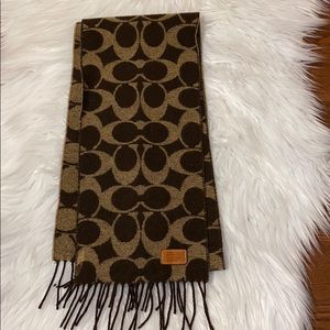 Authentic Coach lambs wool scarf